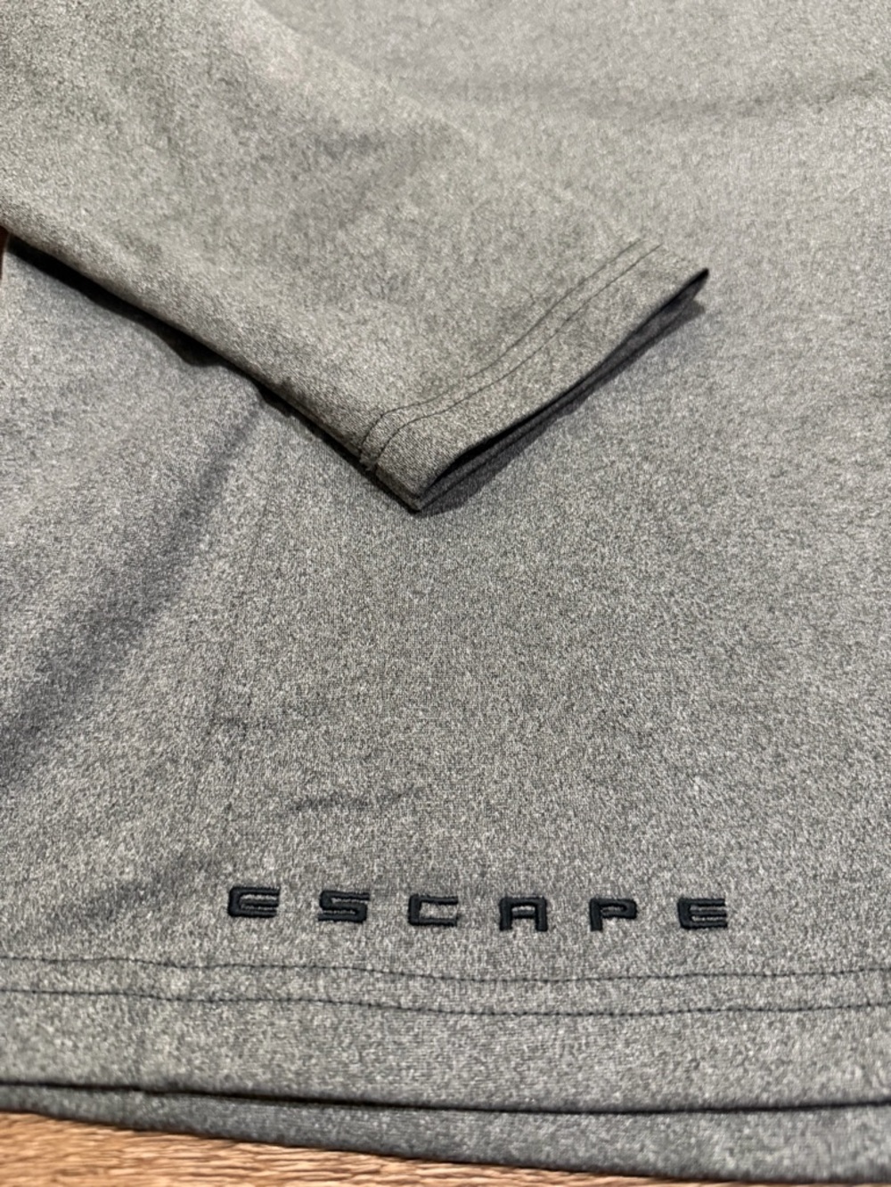 The North Face x Ford Escape Women’s Gray Quarter-Zip Pullover Jacket - Picture 3 of 9
